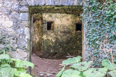 İrlanda Donegal 'deki Raphoe şatosunun kalıntıları.