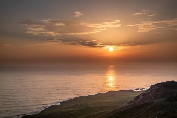 Puesta de sol en Crohy Head en el Condado de Donegal - Irlanda — Foto de Stock