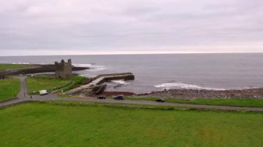 County Sligo 'daki Easky Şatosu - İrlanda Cumhuriyeti