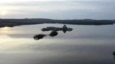 Donegal, İrlanda 'daki güzel Lough Derg