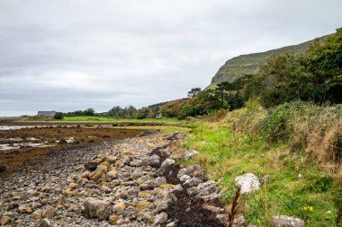 Knocknarea Hill 'in güneyindeki kıyı şeridi Sligo - İrlanda