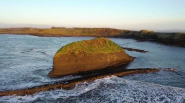 Donegal, İrlanda 'da Mountcharles' ın güzel kartallar yuvası..