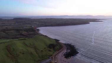 Donegal, İrlanda 'da Inver' den Mountcharles 'a uçuyor..