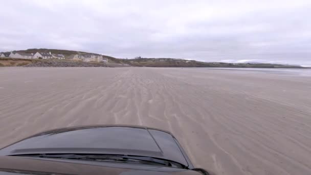 İrlanda 'nın Donegal ilçesindeki Rossnowlagh Sahili' nde — Stok video