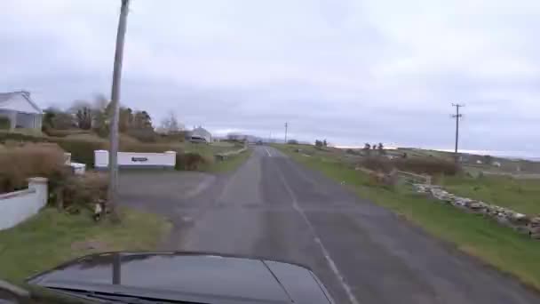 Rijden van Rossnowlagh naar Ballyshannon in county Donegal - Republiek Ierland — Stockvideo