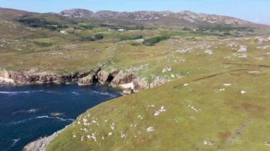 Marmeelan ve Falcorrib 'un Dungloe' nun güneyinde, Donegal Bölgesi - İrlanda