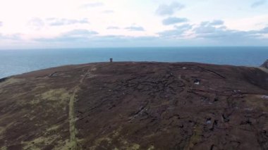 Irleand Cumhuriyeti Donegal İlçesinde Glencolumbkille 'in hava manzarası