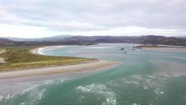 Playa Dooey por Lettermacaward en el Condado de Donegal - Irlanda — Vídeos de Stock