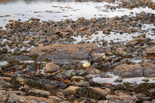 The rocks of Carrickfad by Portnoo at Narin Strand in County Donegal Ireland — Stock fotografie