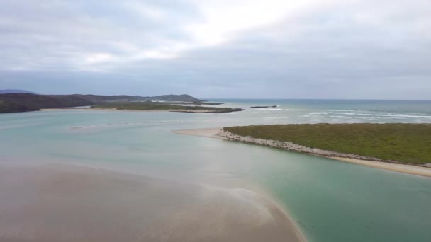 Dooey beach by Lettermacaward in County Donegal - Ireland — стокове відео