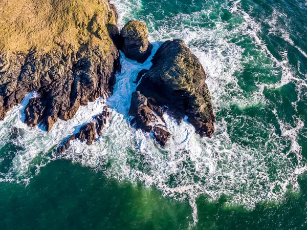 Donegal, İrlanda 'daki Kilcar' ın güzel sahil manzarası.