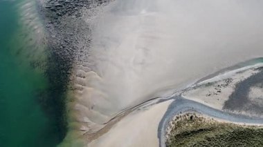 Donegal İlçesindeki Ballyness Körfezi 'nin havadan görünüşü - İrlanda