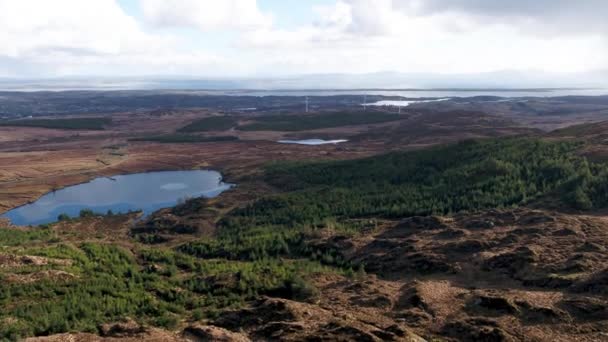 Aerial view of Lough Aroshin by Killybegs, County Donegal - Ireland — Stock Video