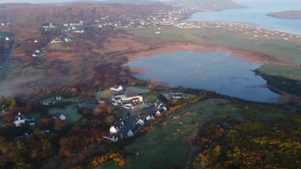 Portnoo , Ireland - March 29 2022 : The famous lake house has been sold and will not be reopening as a hotel again — Stock Video