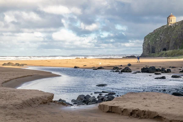 Це пляж Даунхілл у Північній Ірландії. — стокове фото