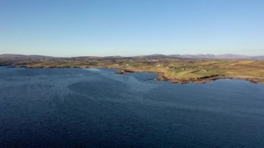 McSwynes Şatosu Donegal, İrlanda 'daki St Johns Point' te yer almaktadır..