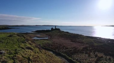 McSwynes Şatosu Donegal, İrlanda 'daki St Johns Point' te yer almaktadır..