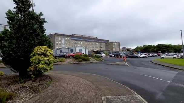 Letterkenny Państwo Donegalne Irlandia Czerwca 2022 Letterkenny Szpital Uniwersytecki Jest — Wideo stockowe