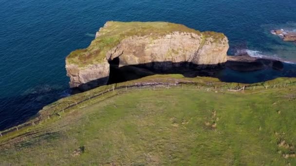 Vue Aérienne Grande Arche Pollet Sea Péninsule Fanad Comté Donegal — Video