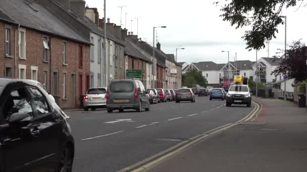 Enniskillen Irlanda Del Nord Luglio 2022 Traffico Muove Sulla Sligo — Video Stock