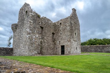Enniskillen 'in güzel Tully Şatosu, Kuzey İrlanda' daki Fermanagh İlçesi.
