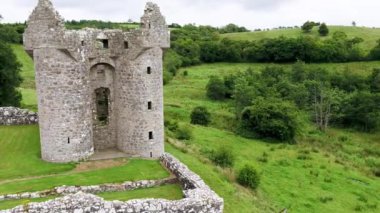 Enniskillen 'den Güzel Monea Şatosu, Fermanagh İlçesi, Kuzey İrlanda.