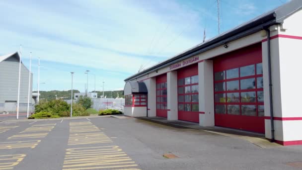 Killybegs Ireland July 2022 Fire Station Located Harbour — Vídeo de Stock