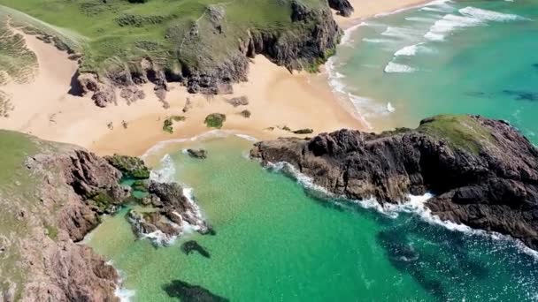 Veduta Aerea Della Spiaggia Murder Hole Ufficialmente Chiamata Boyeghether Bay — Video Stock