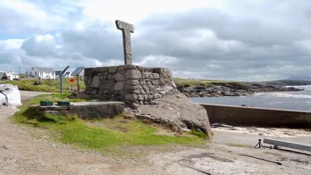 Tau Cross Tory Island County Donegal Ireland — Stock video