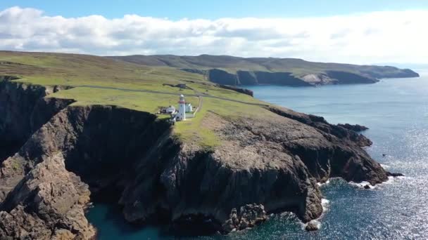 Vista Aérea Del Faro Isla Arranmore Condado Donegal Irlanda — Vídeos de Stock