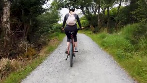 Beautiful Lady Cycling Her Mountain Bike County Donegal Ireland — Stockvideo