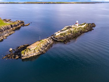 Arka planda Killybegs - County Donegal - İrlanda.