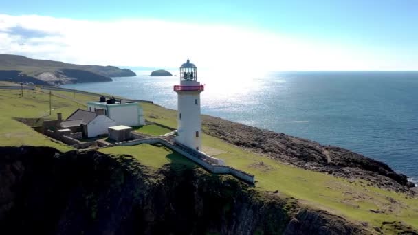 Luftaufnahme Des Leuchtturms Auf Der Insel Arranmore County Donegal Irland — Stockvideo
