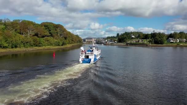 Donegal Town County Donegal Irland September 2022 Vattenerbus Anländer Till — Stockvideo