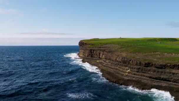Aerial View Dun Briste Sea Stack Downpatrick Head County Mayo — Stock Video