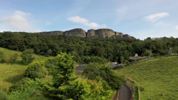 Det Vackra Berget Binevenagh Nära Limavady Nordirland Storbritannien — Stockvideo