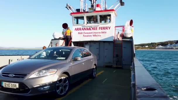 Arranmore County Donegal Irlanda Agosto 2022 Ferry Vermelho Arranmore Entre — Vídeo de Stock