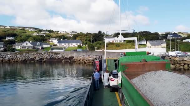 Arranmore Condado Donegal Irlanda Agosto 2022 Ferry Rojo Arranmore Entre — Vídeo de stock