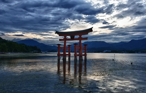 O torii — Fotografia de Stock