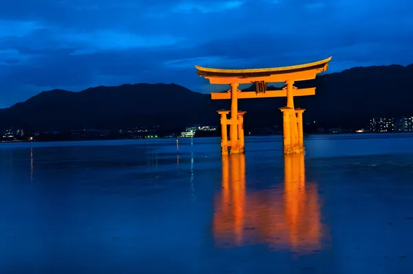 O torii — Fotografia de Stock