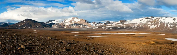 Montañas en Islandia — Foto de Stock