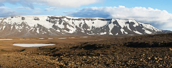 Montagnes sur l'Islande — Photo