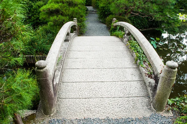 Puente japonés —  Fotos de Stock