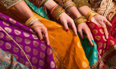 Bollywood dancers dress clipart