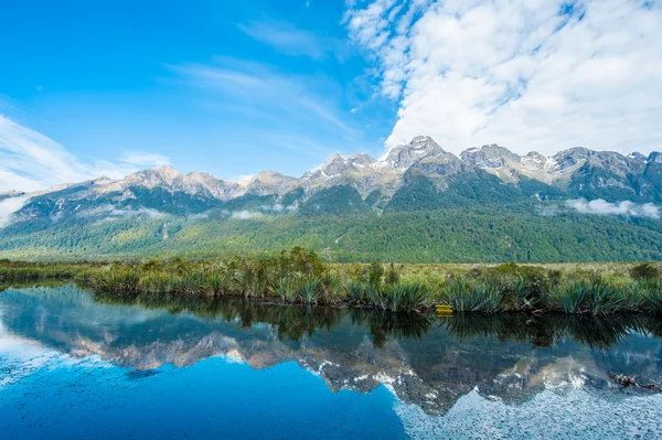 Spiegelseen — Stockfoto