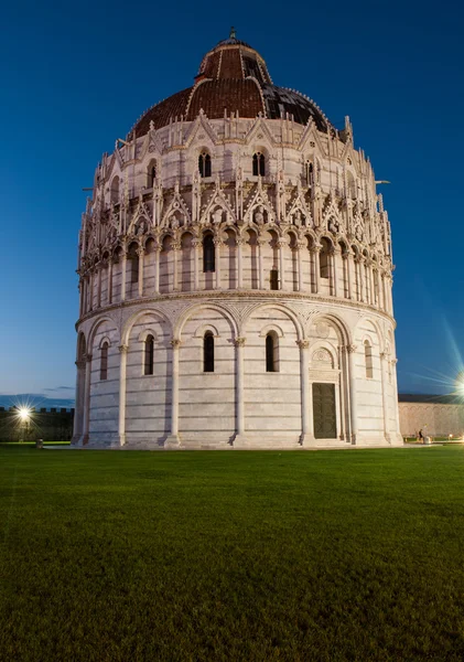 Baptisterium in pisa — Stockfoto