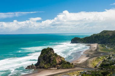 Piha Beach