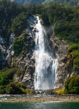 Bowen Falls 