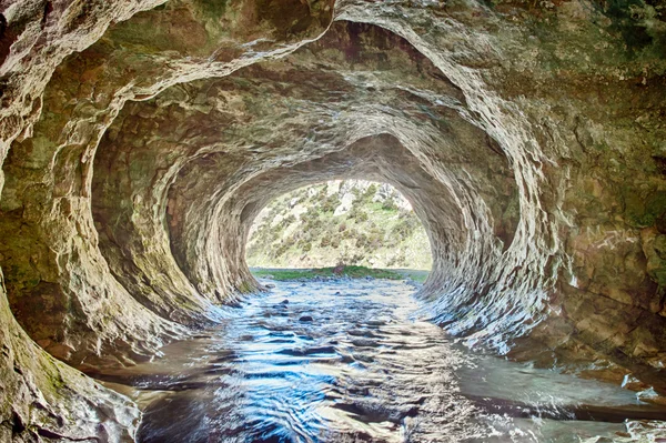 Corriente de la cueva — Foto de Stock