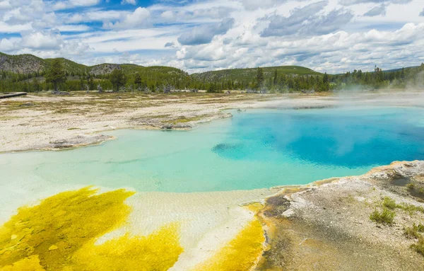 Bella Piscina Termale Nell Upper Geyser Basin Old Faithful Area — Foto Stock